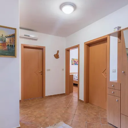 Gorgeous In With Wifi